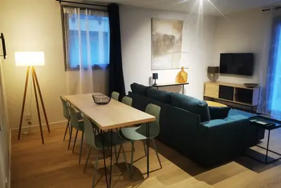 Image de T3 de 71 m² avec terrasse de 70 m² en plein centre ville historique