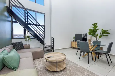 2 Bed Penthouse | Pool and Gym