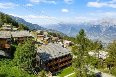 Image de Ski In/Ski Out Beautiful on Piste 1 Bedroom apartment in Veysonnaz, Switzerland