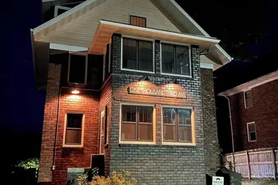 Image de Waseca Haven: Your Modern, Renovated Furnished Retreat