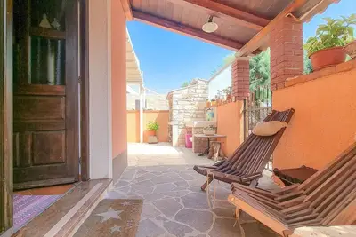 Image de Confortable studio-appartement directement sur la mer Adriatique avec terrasse, barbecue, WiFi