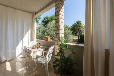 Image de Appartement confortable à quelques minutes de la vieille ville de Porec et de la plage avec jardin, terrasse