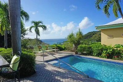 Image de Play, Stay, and Unwind: Tennis Villa & Cottage for 14 with Pool, A\/C, and Tennis\/Pickleball Court