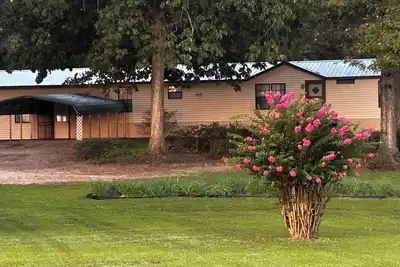 Image de Charming 3-bedroom house on Woolen Lake