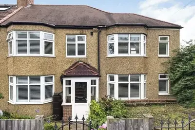 Image de Spacious Home in London, near 3 train stations. Direct train to Central London