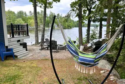 Image de Lakefront Cottage with Private Dock and Kayaks