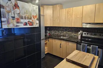 Image de Our Cozy Downtown Calgary Retreat -With Amenities!