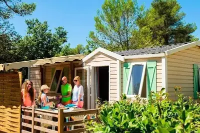 Image de Mobil-home | Classic Xl | 2 Ch. | 4 pers. | Terrasse surélevée