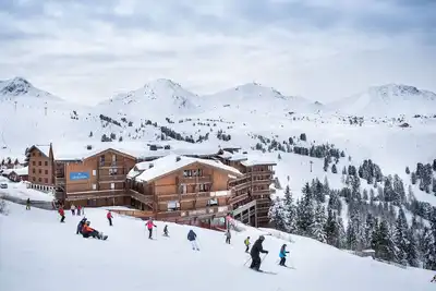 Image de Ski aux pieds | Endroit privilégié + piscine