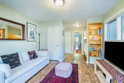 Image de Sun & Ski Days, Balcony Stays Mountain & River Views from Balcony