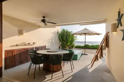 Image de Marea Beachfront Villa E22