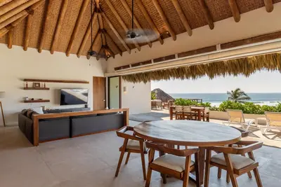 Image de Marea Beachfront Villa G40