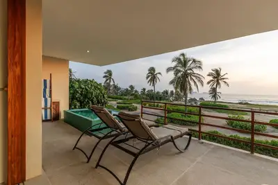Image de Marea Beachfront Villa J65