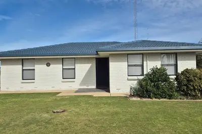 Image de Moonta Bay Escape - 5 min walk to Beach, Jetty and Splash Town.