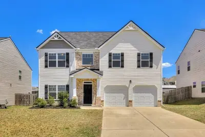Image de Charming 4-bedroom house