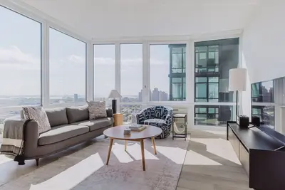 Image de Delightful Jersey City 2br w/ Doorman, Gym & Rooftop, by Blueground