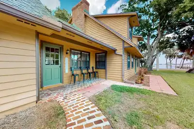 Image de Waterview studio w/shared boat access, pier fishing, WiFi