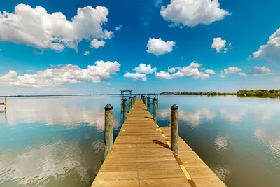 Image de Waterview home and attached studio, w\/ boat ramp, pier, Bbq, A\/C, WiFi