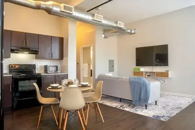 Image de 2b/Br Live/Work Space catered to Businessmen, Travel Nurses, Techies