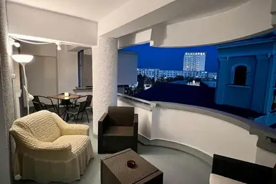Image de 3-bedroom + Livingroom with view Downtown Apartament