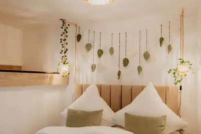 Image de Moselle apartment, oldest wine village, hiking, cycling, washing machine, Netflix!