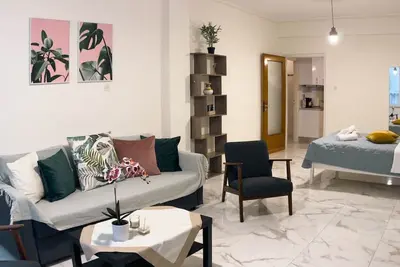 Image de Nikitara Nook-Close to Metro and Train