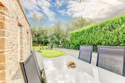 Welcoming Holiday Home in Brainville With Fenced Garden