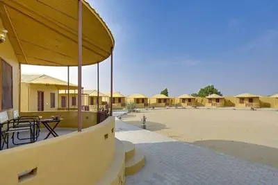Desertique Dunes Safari Camp & Resort