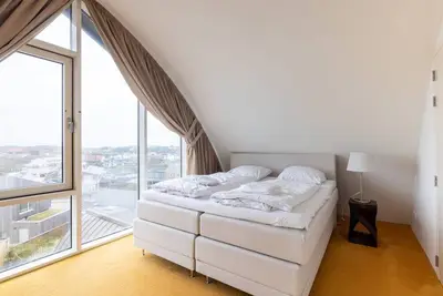 Image de Luxury Apartment in a Residence Right on the Boulevard and the Beach