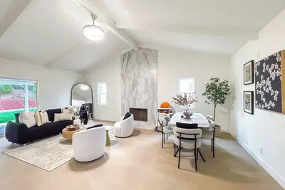 Image de Spacious Getaway Between La And Oc | 4br