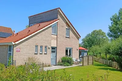 Image de Majestic Holiday Home Near Beach
