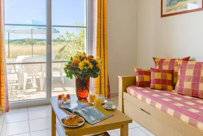 Image de Holiday Home With Garden and Terrace