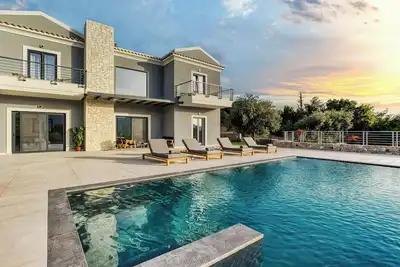 Villa Sunset Bliss| private pool - country views