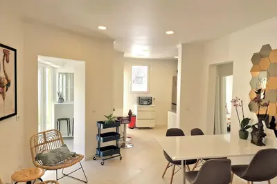 Image de Cascais house w/ garage box, 2 bedrooms + yard, 1. 3km from beach/center