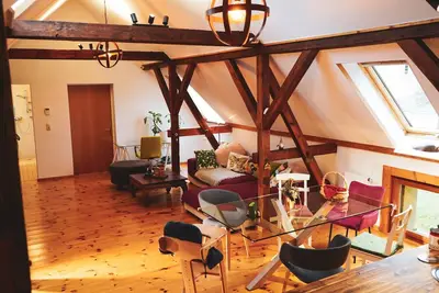 Image de Historic retro loft near Potsdam, Garten+Seenah
