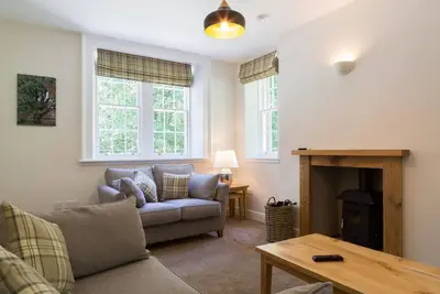 Image de Luxury Lodge with Garden in the Grade Ii*'listed Netherby Hall