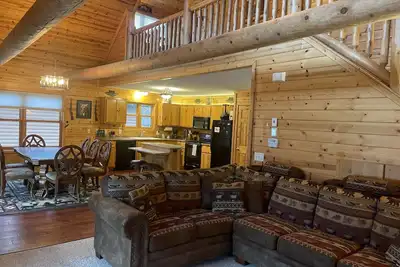 Image de Rustic Perfect Family\/Friend Getaway Cabin On Golf Course - Cabin #2