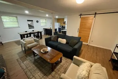 Image de SoKno Retreat B-5 min to Dt Knox