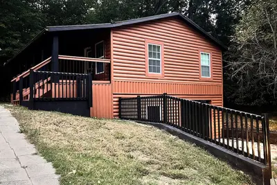 Image de Dollywood Cabin - Luxury with Private Arcades