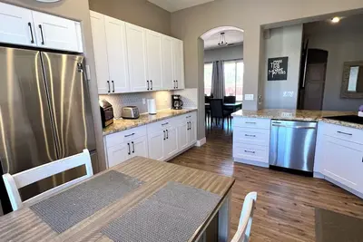 Image de Just 3 min from the river, 5 min from casinos and 7 min from the lake!