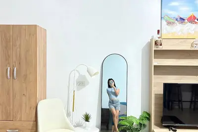 Image de 1-bedroom condo in Lapu-Lapu City WiFi, Ac, Hot Shower, Bidet cable Tv on request
