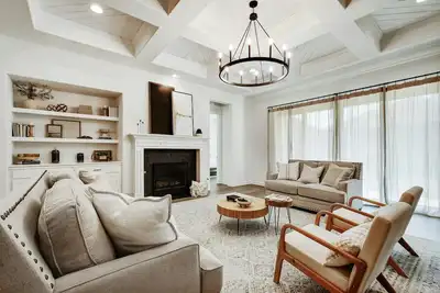 Image de Family-Friendly Luxury Home w\/Media Room, Near Sa & Atx, Long Stays Welcome