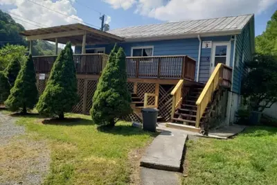 Image de Cottage 3 In Kimball next to Hmt has Hot Tub\/No Bunks. We offer Atv Rentals!