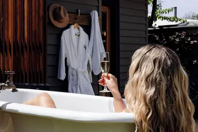 Image de Wairere Rest | Luxe Couples High Country Retreat | Outdoor Bath + Amazing Garden