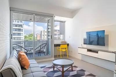 Image de Charming New Palermo Studio with Views