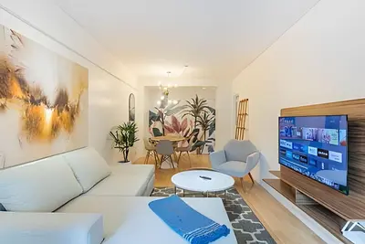 Image de Family-Friendly 3-Bedroom with Large Balcony