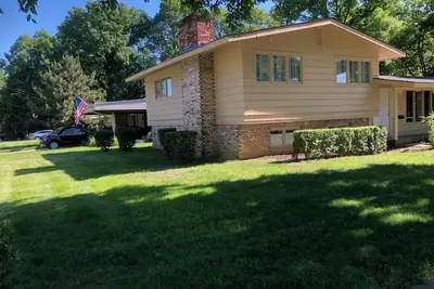 Image de Spacious 4-bedroom house in lovely Flint with fitness room, WiFi