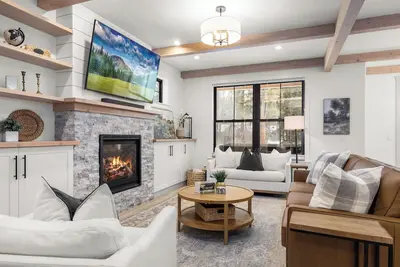 Image de Immaculate home with Flathead River access, close to Glacier!