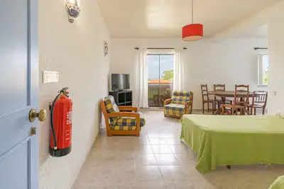 Image de Appartement 'Apartamento F' avec vue sur la mer, piscine partagée et Wi-Fi
