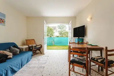 Image de Maison de vacances 'Longère Proche Plage Et Forêt 3' avec terrasse partagée, jardin partagé et Wi-Fi
